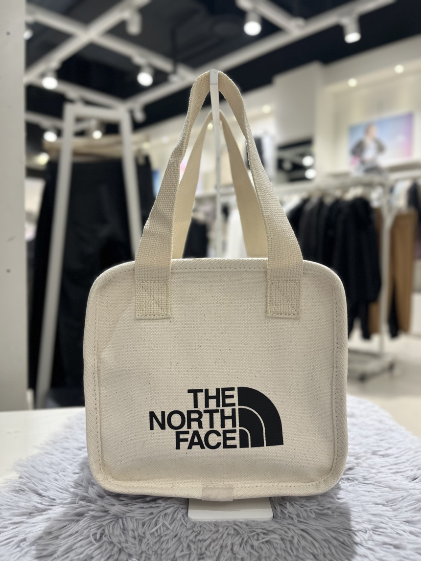 THE NORTH FACE - SQUARE TOTE (IVORY)