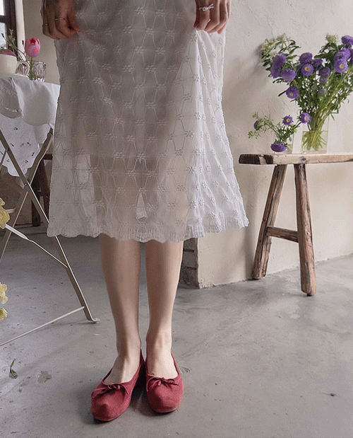 leelin - [허밍레이스 엠보꽃 쫀득신축 엣지핏 원피스[size:F(55~66)]]♡韓國女裝連身裙