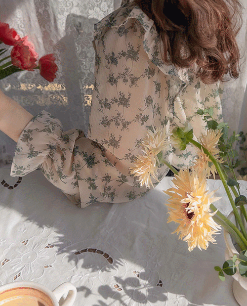 leelin - [[LABEL] 플란시아꽃 스모크밴딩 하늘하늘한 리본 블라우스[size:F,1]]♡韓國女裝上衣